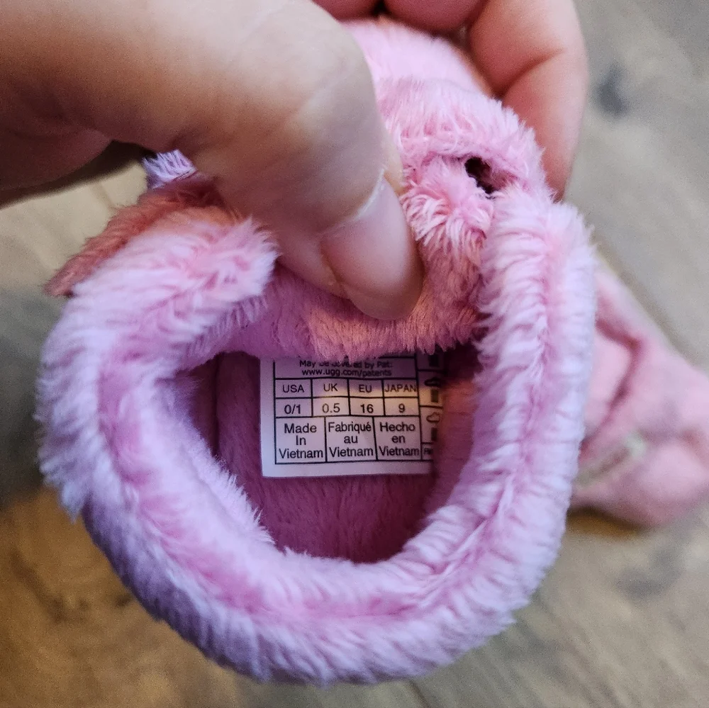 Baby Girl 0/1 UGG booties
